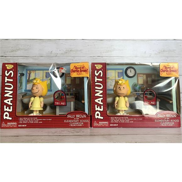 Peanuts Sally Brown Elementary School Classroom Deluxe Playset NIB Set of 2 - Picture 1 of 12